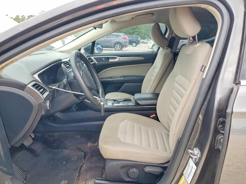 56490626 :رقم المزاد ، 3FA6P0G71HR273748 vin ، 2017 Ford Fusion مزاد بيع