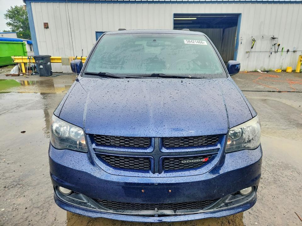 58421466 :رقم المزاد ، 2C4RDGEG1HR791277 vin ، 2017 Dodge Grand Caravan مزاد بيع