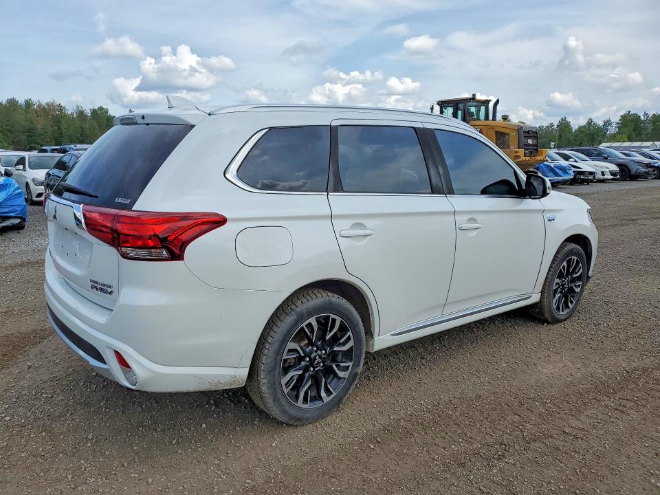 2018 Mitsubishi Outlander მანქანა იყიდება აუქციონზე, vin: JA4J24A58JZ611174, აუქციონის ნომერი: 51009316