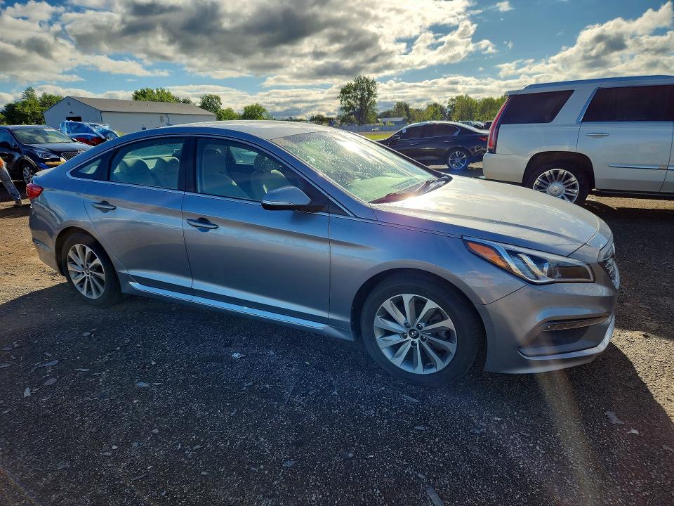 2015 Hyundai Sonata მანქანა იყიდება აუქციონზე, vin: 5NPE34AF7FH032916, აუქციონის ნომერი: 52586416