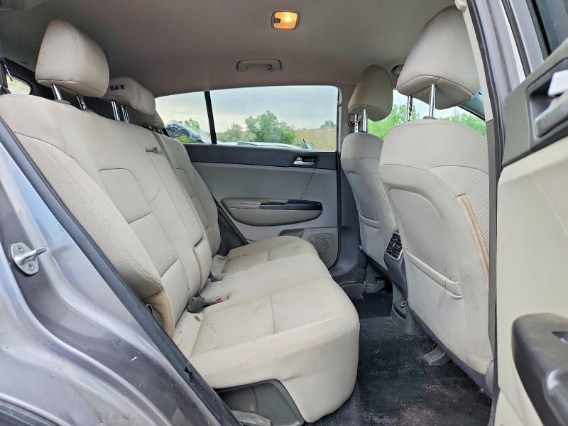 58273376 :رقم المزاد ، KNDPMCAC0H7145250 vin ، 2017 Kia Sportage مزاد بيع