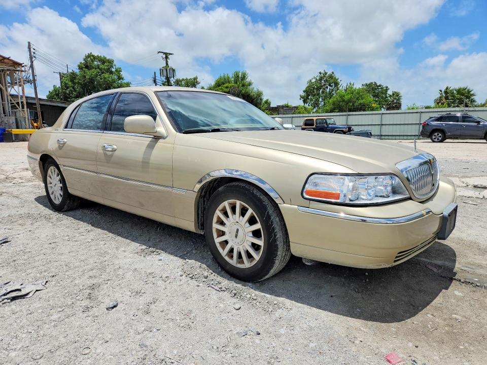 Продажа на аукционе авто 2007 Lincoln Town Car, vin: 1LNHM81W37Y615139, номер лота: 58301966