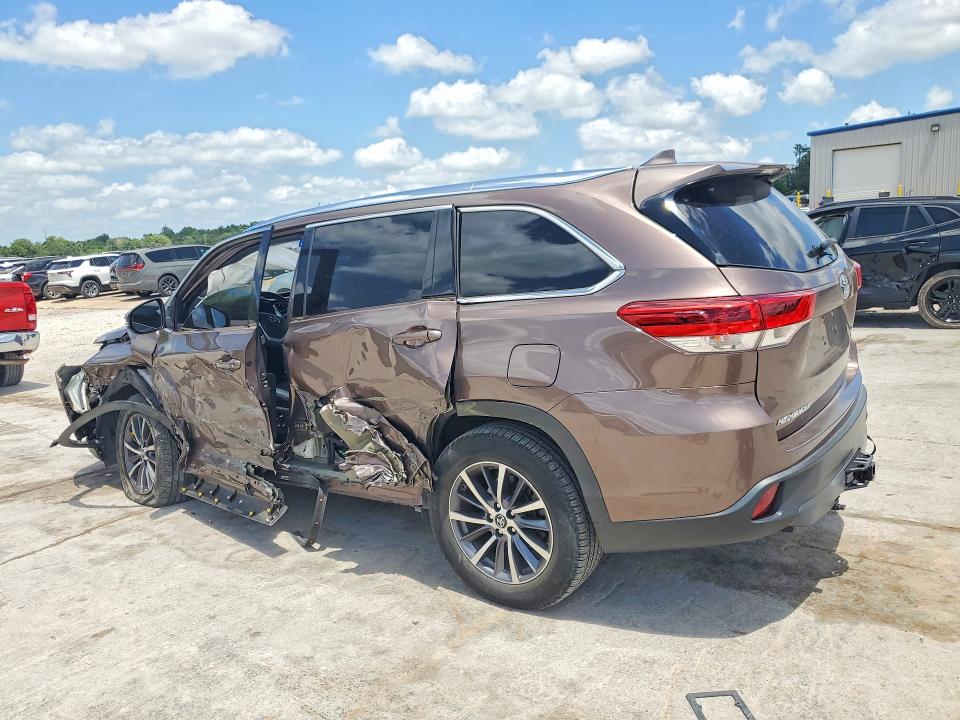 56967566 :رقم المزاد ، 5TDKZRFH3KS345426 vin ، 2019 Toyota Highlander مزاد بيع