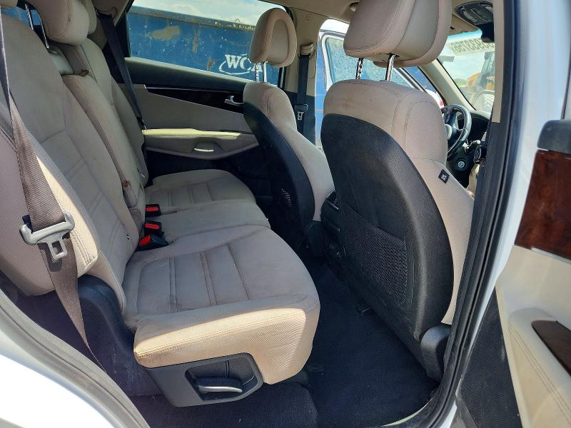 55933756 :رقم المزاد ، 5XYPG4A35GG074061 vin ، 2016 Kia Sorento مزاد بيع