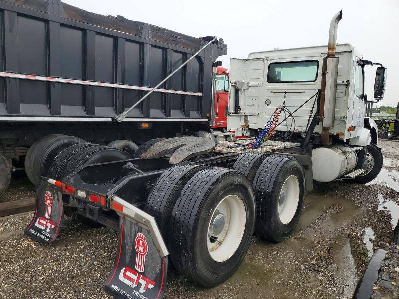 2007 Volvo Vnl მანქანა იყიდება აუქციონზე, vin: 4V4NC9GHX7N423781, აუქციონის ნომერი: 57200986