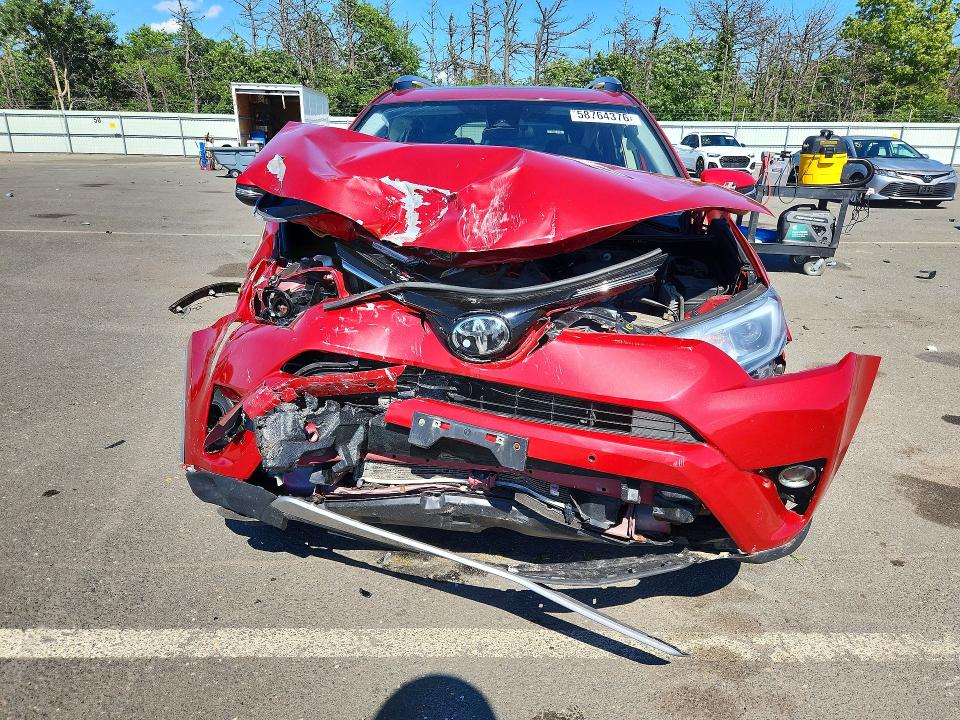 Продаж на аукціоні авто 2017 Toyota Rav4, vin: JTMRFREV7HJ106126, номер лоту: 58764376