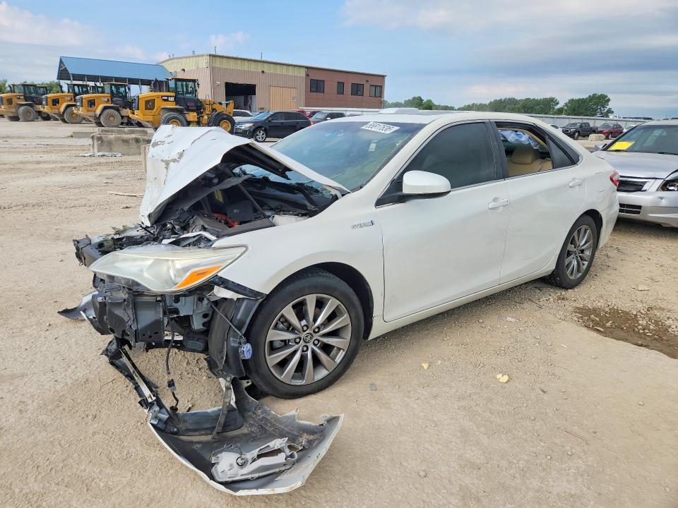 55817636 :رقم المزاد ، 4T1BD1FKXFU153896 vin ، 2015 Toyota Camry Hybrid مزاد بيع