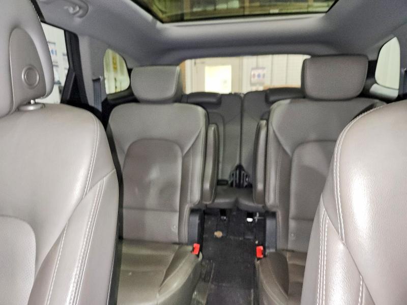 Продажа на аукционе авто 2017 Hyundai Santa Fe, vin: KM8SRDHF6HU216885, номер лота: 57715296