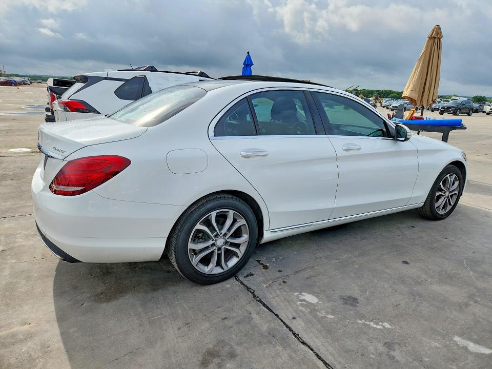 2015 Mercedes-benz C მანქანა იყიდება აუქციონზე, vin: 55SWF4KB7FU074961, აუქციონის ნომერი: 56225986