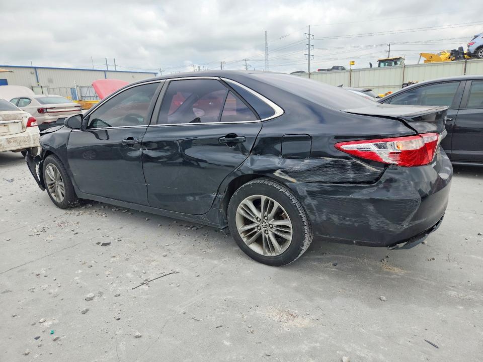 56847156 :رقم المزاد ، 4T1BF1FKXFU108323 vin ، 2015 Toyota Camry مزاد بيع