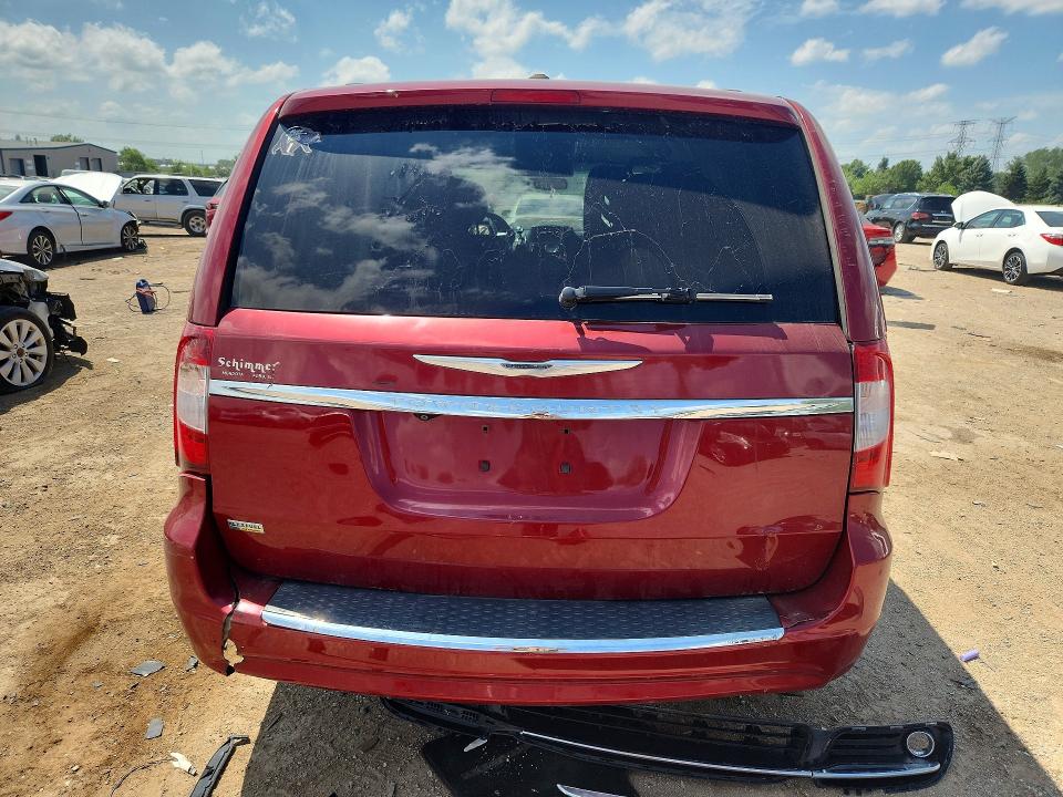 58839896 :رقم المزاد ، 2C4RC1BG6FR644325 vin ، 2015 Chrysler Town & Country مزاد بيع