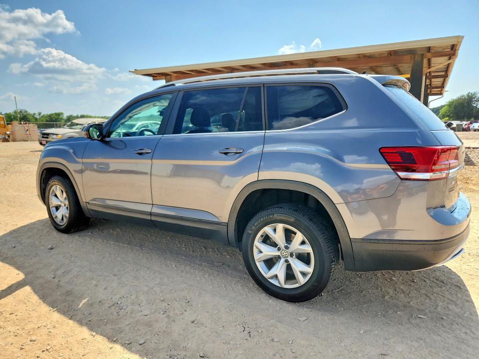 59314806 :رقم المزاد ، 1V2CR2CA8JC571849 vin ، 2018 Volkswagen Atlas مزاد بيع