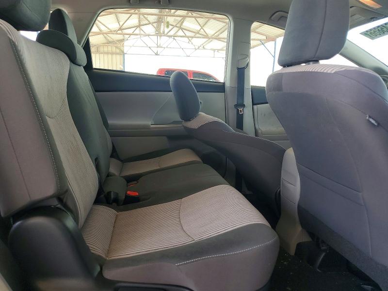 Продажа на аукционе авто 2017 Toyota Prius V, vin: JTDZN3EU4HJ074212, номер лота: 56645866