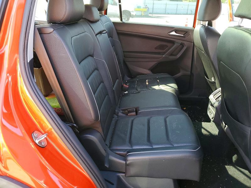 Продажа на аукционе авто 2018 Volkswagen Tiguan, vin: 3VV5B7AX2JM061595, номер лота: 58323426