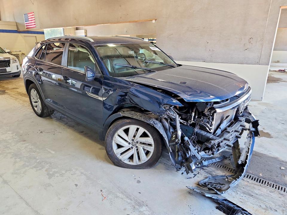 56586126 :رقم المزاد ، 1V2KC2CAXMC206316 vin ، 2021 Volkswagen Atlas Cross Sport مزاد بيع