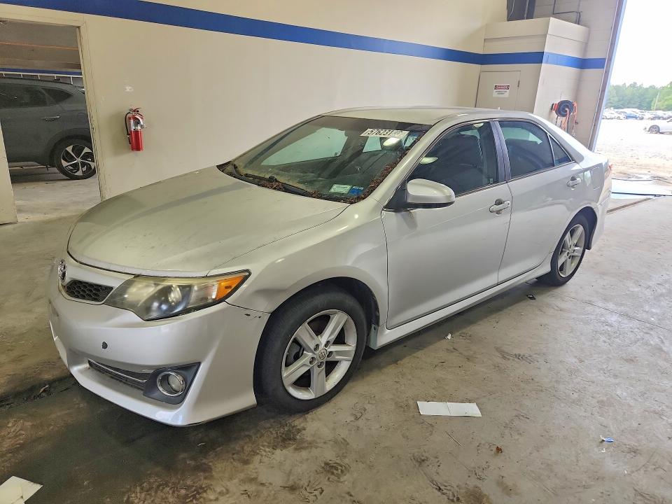 2013 Toyota Camry მანქანა იყიდება აუქციონზე, vin: 4T1BF1FK1DU700951, აუქციონის ნომერი: 58525256