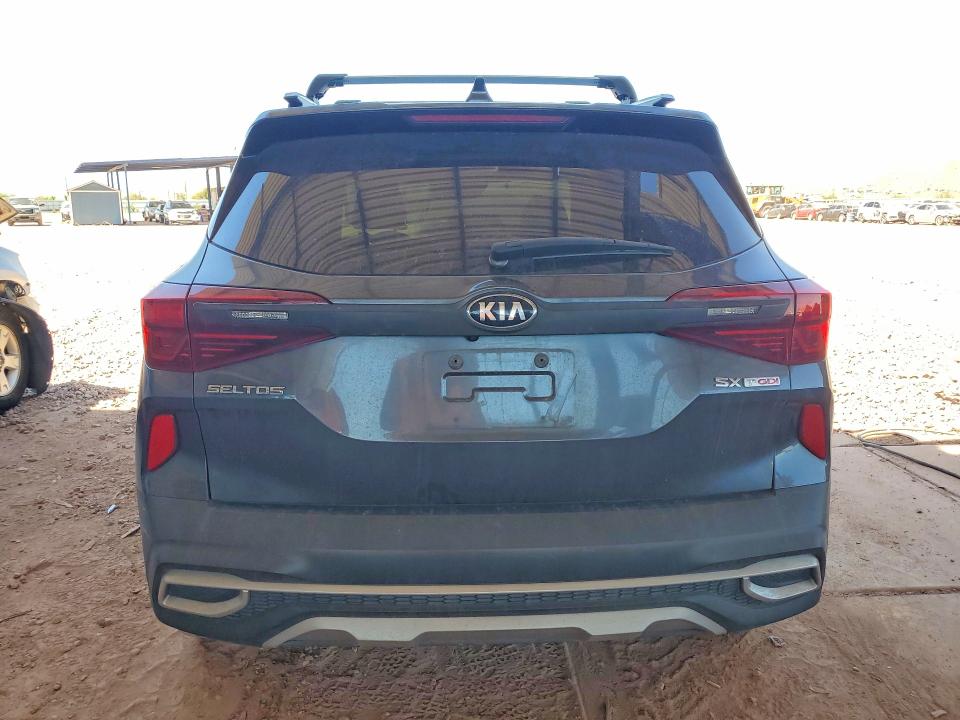 58246086 :رقم المزاد ، KNDETCA23M7142306 vin ، 2021 Kia Seltos مزاد بيع