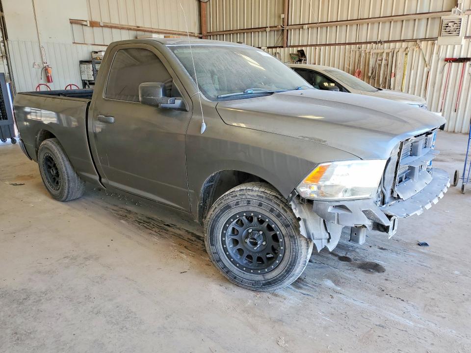 57384886 :رقم المزاد ، 3C6JR6AG2DG515132 vin ، 2013 Ram 1500 مزاد بيع