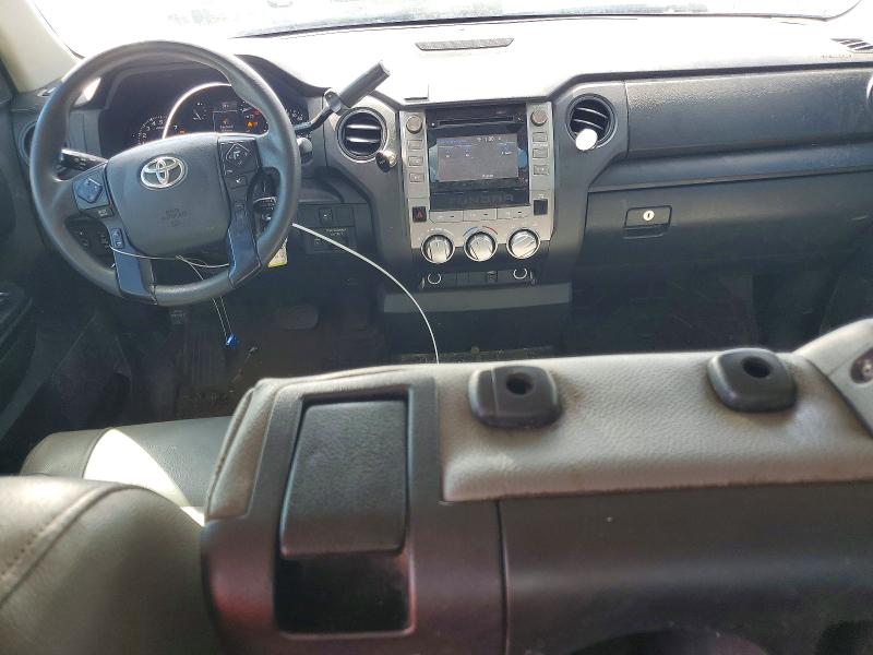58345216 :رقم المزاد ، 5TFRY5F12JX241144 vin ، 2018 Toyota Tundra مزاد بيع