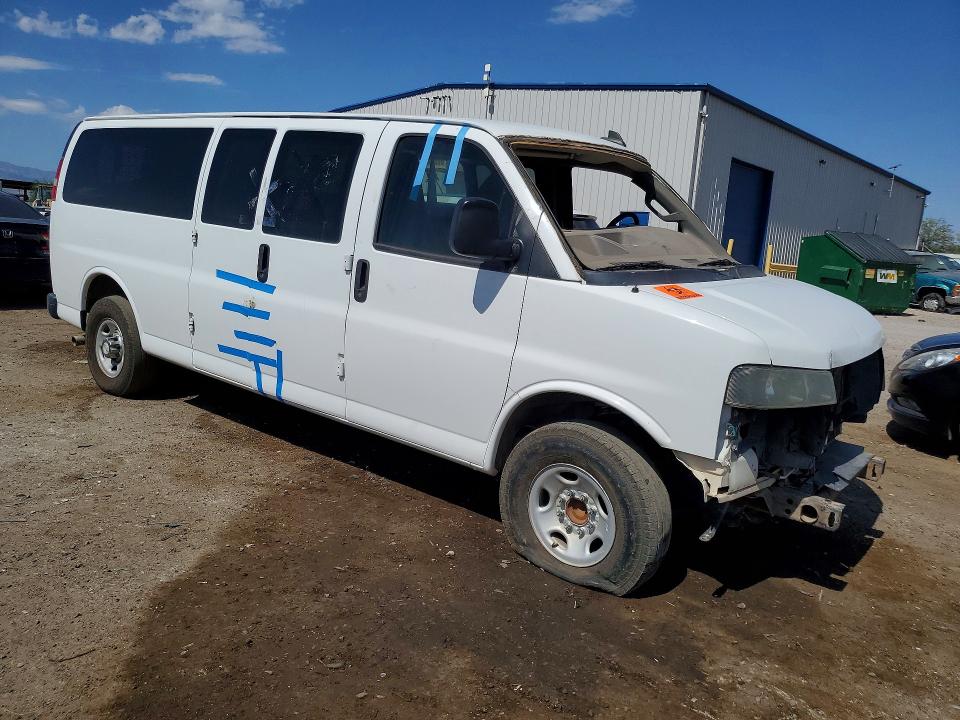 56656636 :رقم المزاد ، 1GAZGPFG3H1304504 vin ، 2017 Chevrolet Express G3500 مزاد بيع