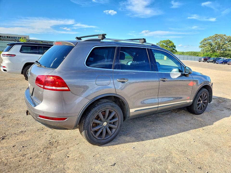 Продаж на аукціоні авто 2012 Volkswagen Touareg, vin: WVGFK9BP6CD004551, номер лоту: 57039026