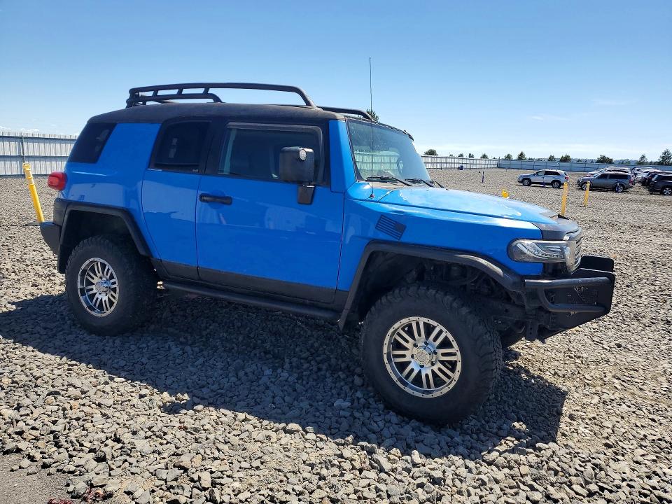 56048526 :رقم المزاد ، JTEBU11F370021579 vin ، 2007 Toyota Fj Cruiser مزاد بيع