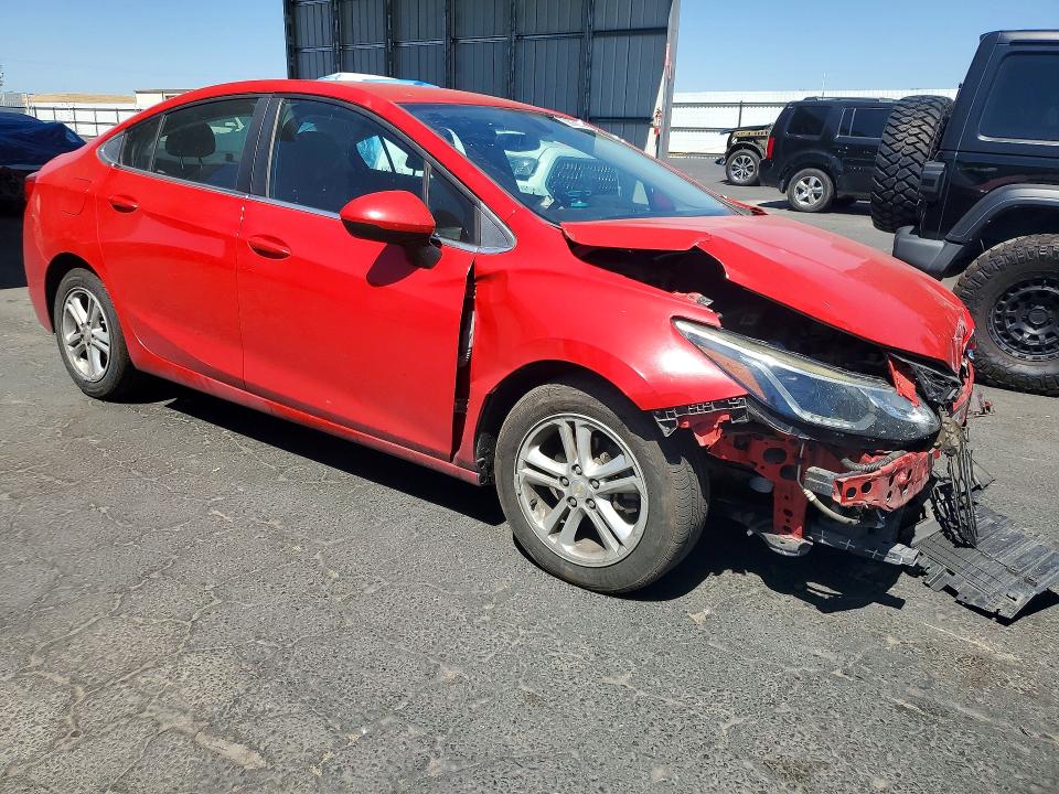 58290956 :رقم المزاد ، 1G1BE5SM4H7201287 vin ، 2017 Chevrolet Cruze مزاد بيع