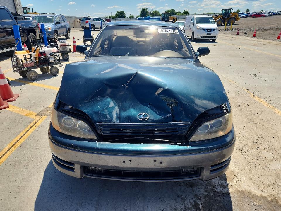 57521076 :رقم المزاد ، JT8GK13T8S0118321 vin ، 1995 Lexus Es مزاد بيع