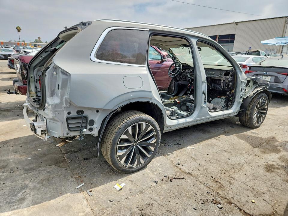 56760176 :رقم المزاد ، YV4062PG0S1370677 vin ، 2025 Volvo Xc90 مزاد بيع