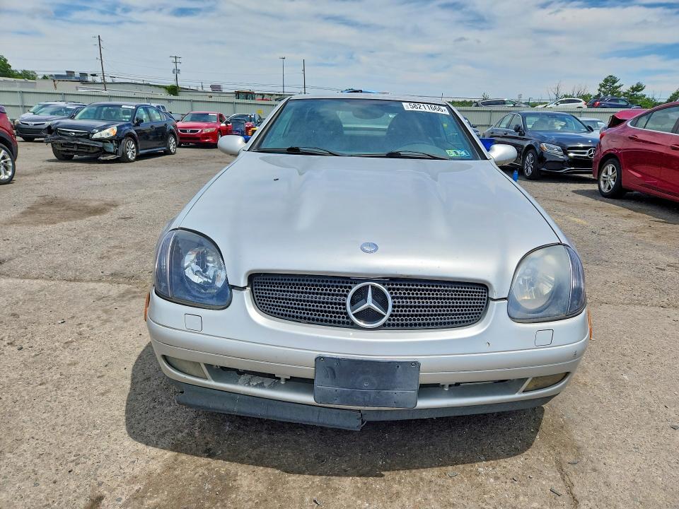 Auction sale of the 1999 Mercedes-benz Slk, vin: WDBKK47F5XF117504, lot number: 58211666