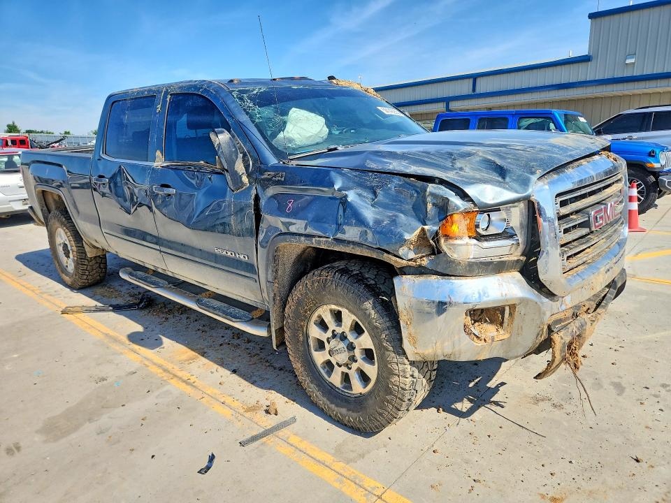 Продажа на аукционе авто 2015 Gmc Sierra, vin: 1GT12YEG4FF155711, номер лота: 56142256