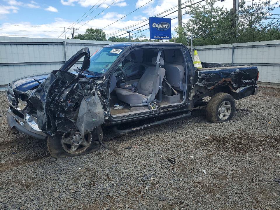 57338896 :رقم المزاد ، 5TBBT4818YS055754 vin ، 2000 Toyota Tundra مزاد بيع
