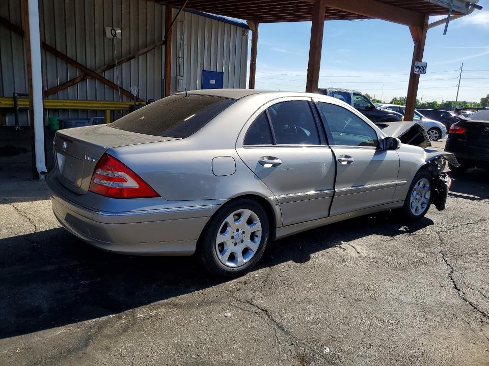 Продажа на аукционе авто 2005 Mercedes-benz C, vin: WDBRF84JX5F583462, номер лота: 57331336