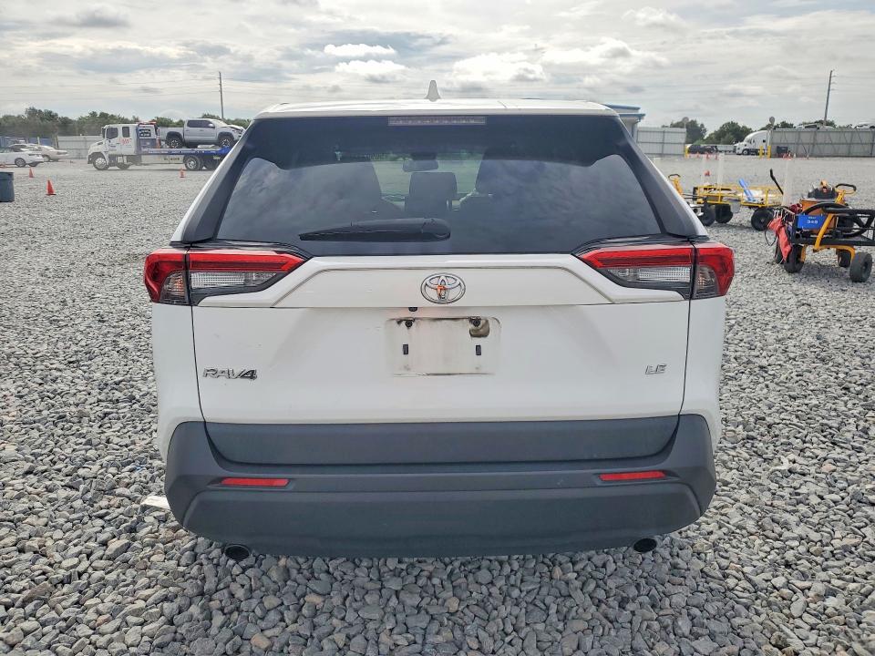 2022 Toyota Rav4 მანქანა იყიდება აუქციონზე, vin: 2T3H1RFV2NW236921, აუქციონის ნომერი: 56903336