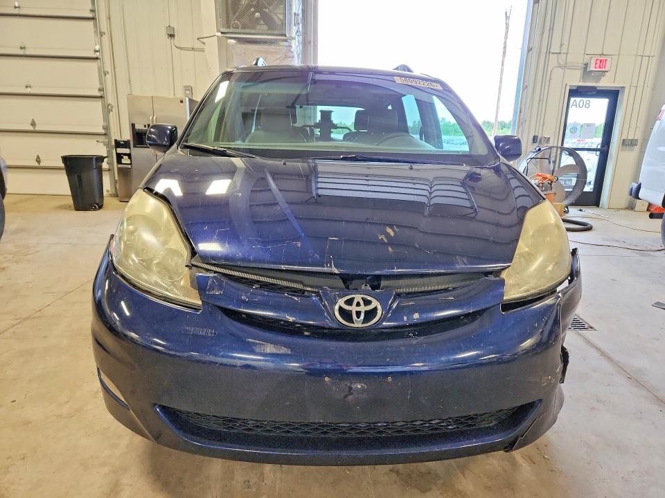 Продажа на аукционе авто 2006 Toyota Sienna, vin: 5TDZA22C26S399362, номер лота: 58092226
