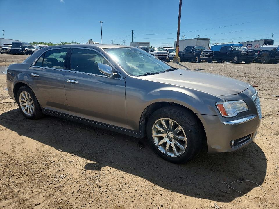 57558086 :رقم المزاد ، 2C3CA5CG4BH582736 vin ، 2011 Chrysler 300 مزاد بيع