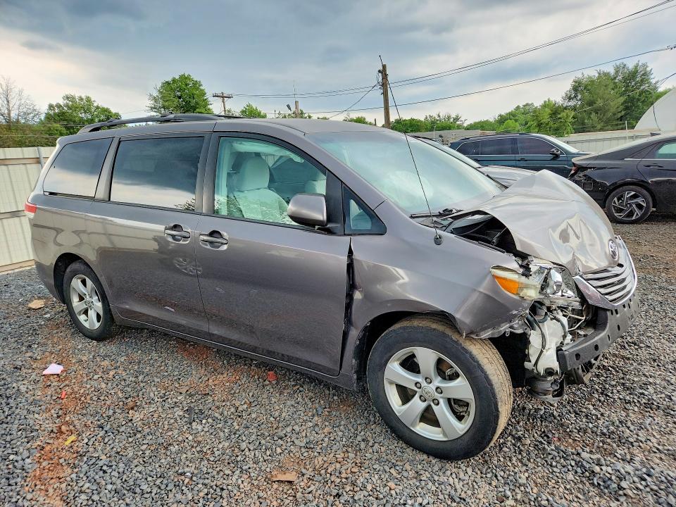 Aukcja sprzedaży 2011 Toyota Sienna, vin: 5TDKK3DC4BS169978, numer aukcji: 58185006