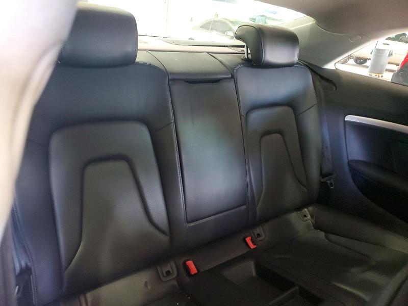 57547386 :رقم المزاد ، WAUCFAFR7AA015028 vin ، 2010 Audi A5 مزاد بيع