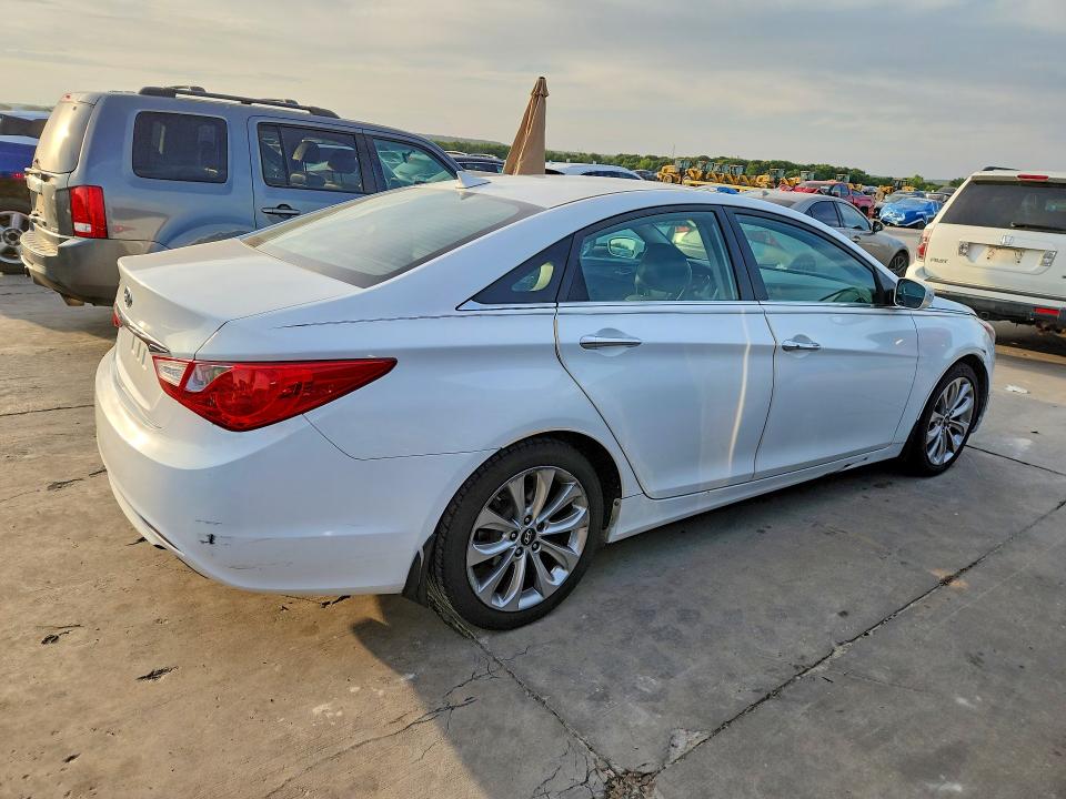 58929296 :رقم المزاد ، 5NPEC4AC3DH712833 vin ، 2013 Hyundai Sonata مزاد بيع