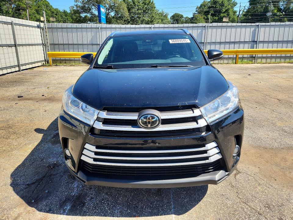 2018 Toyota Highlander მანქანა იყიდება აუქციონზე, vin: 5TDJZRFH2JS830716, აუქციონის ნომერი: 56809046