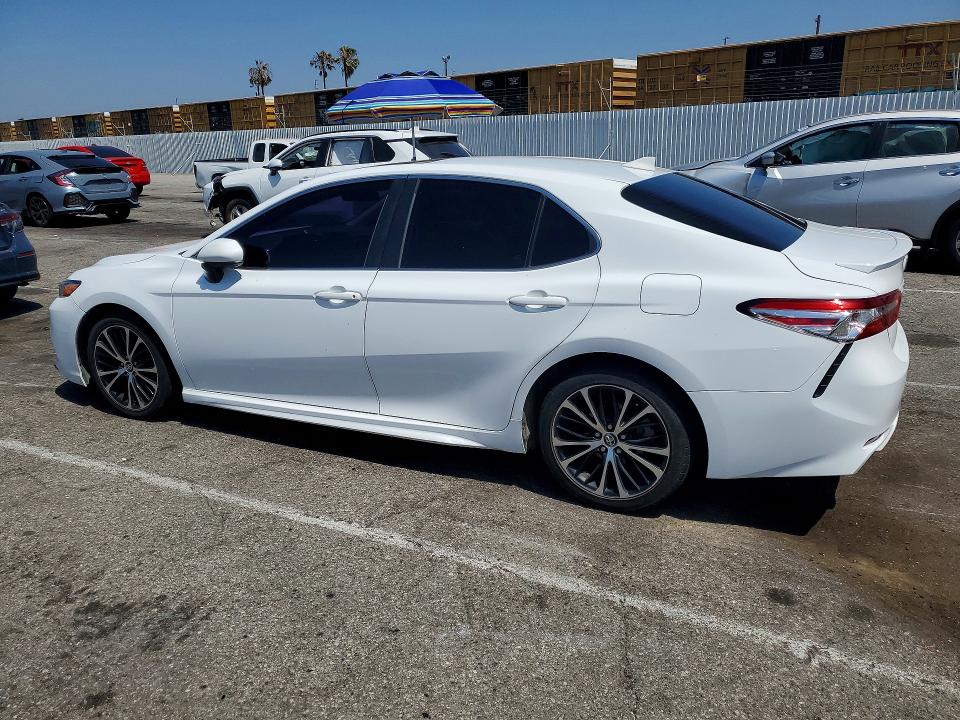 Продажа на аукционе авто 2020 Toyota Camry, vin: 4T1G11AK3LU911305, номер лота: 56304636