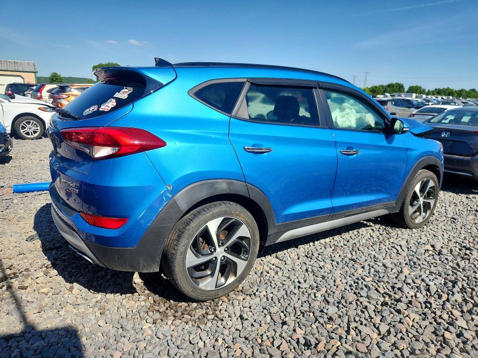 2017 Hyundai Tucson მანქანა იყიდება აუქციონზე, vin: KM8J3CA27HU274793, აუქციონის ნომერი: 55505626