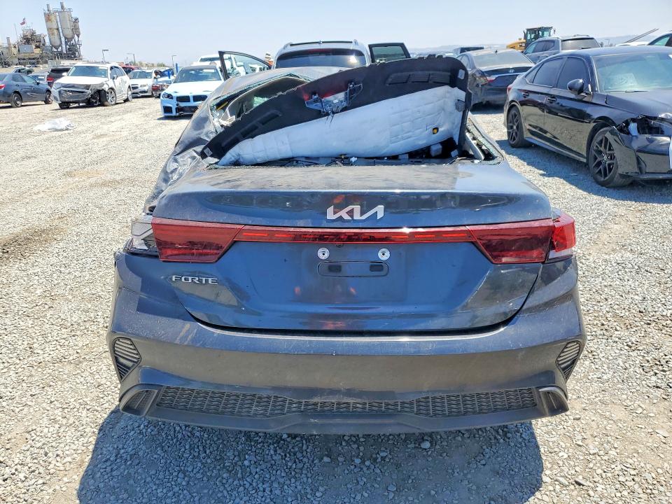 58594946 :رقم المزاد ، 3KPF24ADXPE538090 vin ، 2023 Kia Forte مزاد بيع