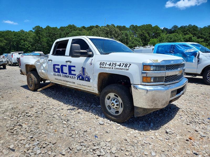 55907456 :رقم المزاد ، 1GC1KREGXKF275657 vin ، 2019 Chevrolet Silverado مزاد بيع