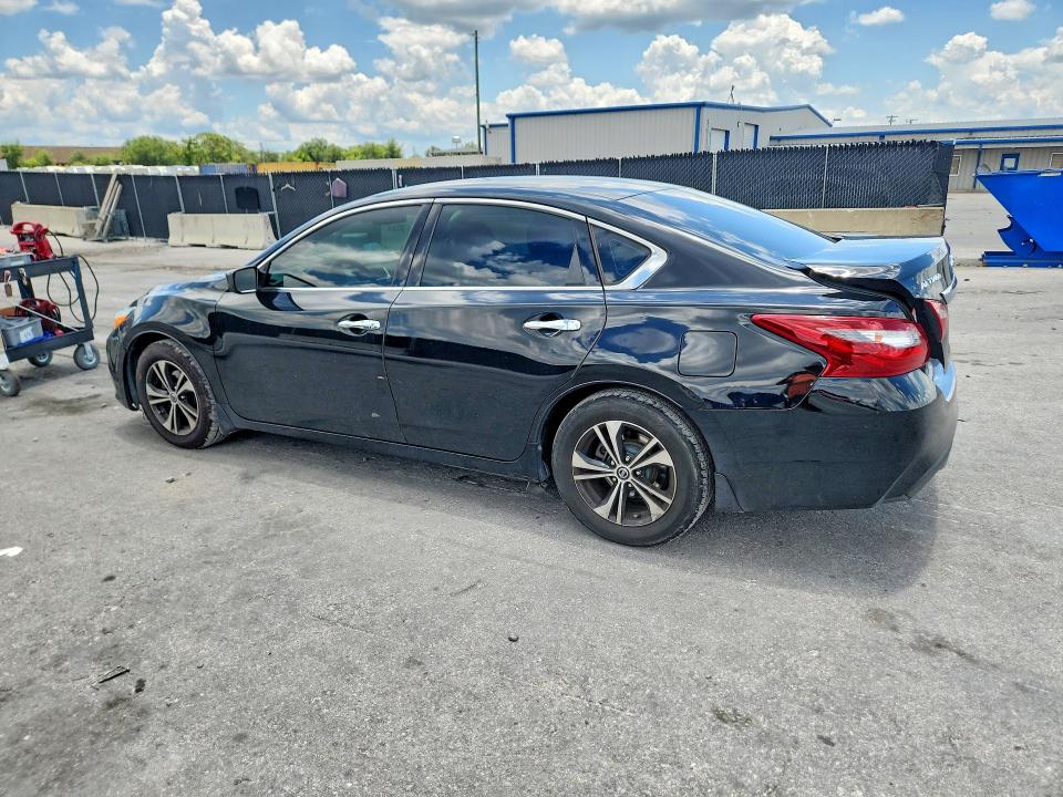 57464936 :رقم المزاد ، 1N4AL3AP7JC178292 vin ، 2018 Nissan Altima مزاد بيع