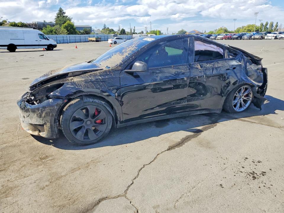 Продажа на аукционе авто 2023 Tesla Model Y, vin: 7SAYGDEE0PF853118, номер лота: 56626166