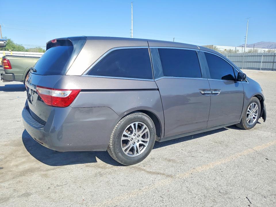 56695616 :رقم المزاد ، 5FNRL5H60CB017018 vin ، 2012 Honda Odyssey مزاد بيع