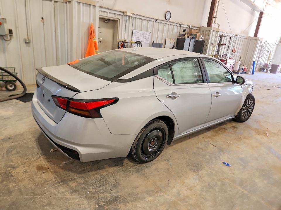 2025 Nissan Altima მანქანა იყიდება აუქციონზე, vin: 1N4BL4DV5SN365475, აუქციონის ნომერი: 55975906