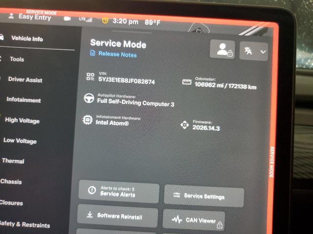 57651896 :رقم المزاد ، 5YJ3E1EB8JF082674 vin ، 2018 Tesla Model 3 مزاد بيع