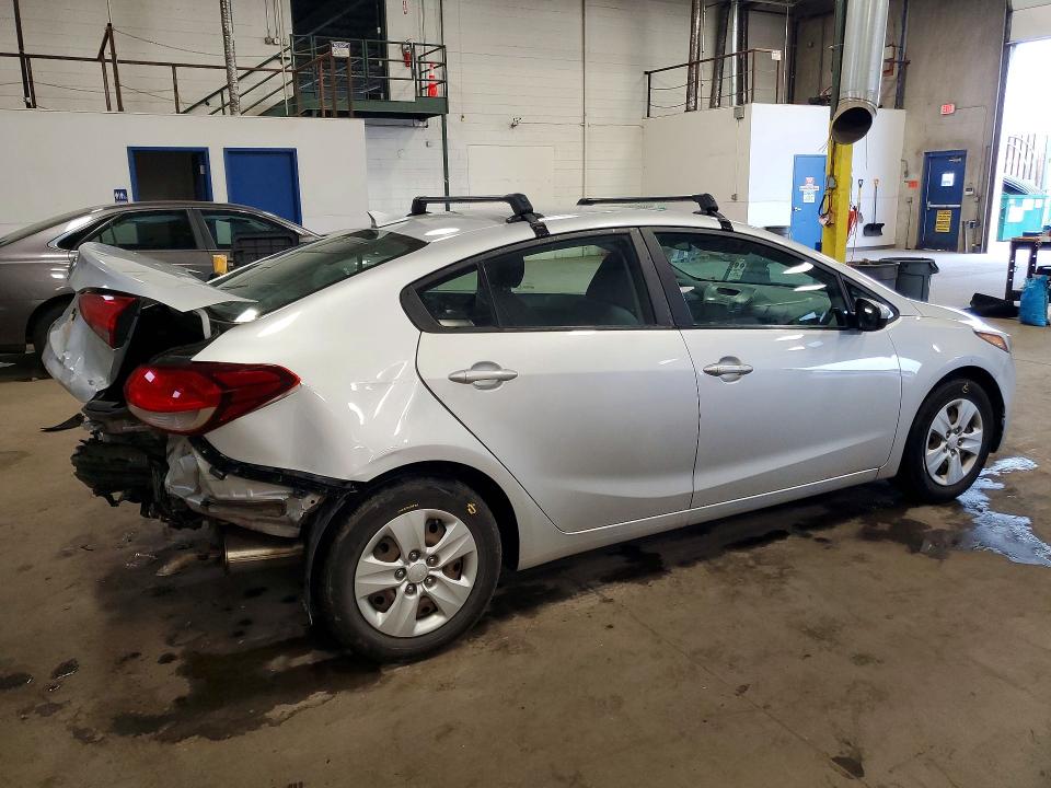 2018 Kia Forte მანქანა იყიდება აუქციონზე, vin: 3KPFL4A77JE230700, აუქციონის ნომერი: 58014036